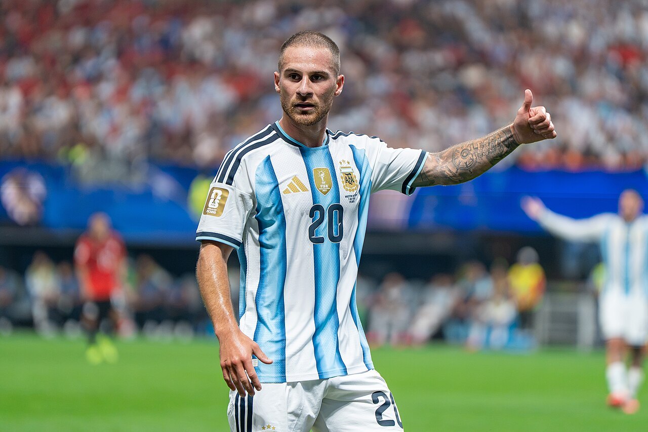 Arhivska fotografija Aleksisa Mak Alistera u dresu Argentine (2026).